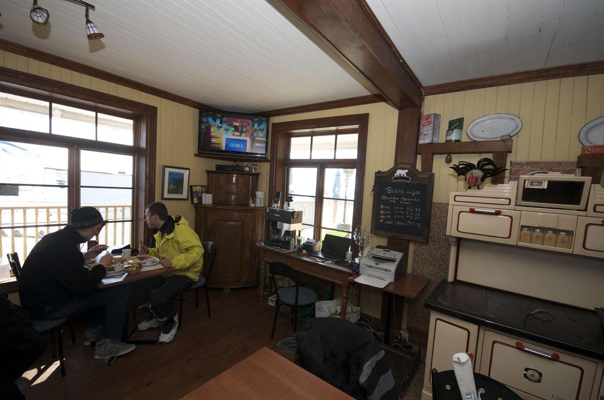 Auberge Le Four A Pain Petite-Riviere-Saint-Francois Buitenkant foto