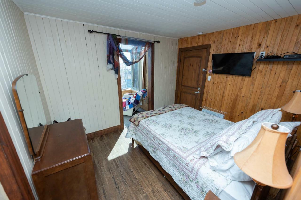 Auberge Le Four A Pain Petite-Riviere-Saint-Francois Buitenkant foto
